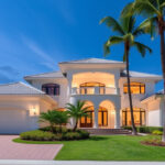 "Enrico Papi mostra la sua casa a Miami, un accogliente rifugio per la famiglia."