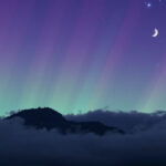 "Vista dell'eclissi lunare in Cile con colori straordinari nel cielo."