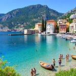 "Nuova tassa visti non immigranti: pianifica il budget per le vacanze di agosto."