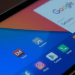"Google introduce la modalità intelligenza artificiale sui tablet Android per migliorare le opzioni di ricerca."