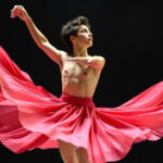 "Roberto Bolle, maestro della danza, condivide la sua esperienza e visione per il futuro artistico."
