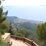 ALT: "Panorami incantevoli della Liguria lungo il sentiero del Pellegrino durante un weekend di esplorazione"