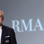 "Strategia di Giorgio Armani per il futuro del marchio di moda"