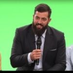 "Ömer condivide la sua intensa esperienza al Grande Fratello, un racconto carico di emozioni."