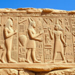 "Stele di Tolomeo III scoperta a Tell El-Pharaeen, rivelazioni sull'antico Egitto."