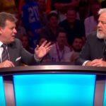 "De Martino risponde a Gerry Scotti in diretta durante il successo de La Ruota della Fortuna"