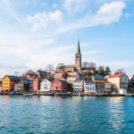 "Borghi italiani incantevoli sulle isole in inverno, scopri la loro magia."