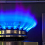 "Rimborsi automatici per bollette di luce e gas: diritti dei consumatori dal 2026"