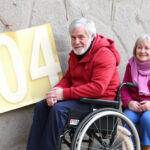 "Legge 104: sussidio mensile di 430 euro per famiglie con disabilità, requisiti da rispettare."