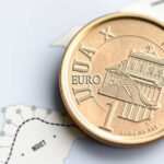 "Case a 1 euro in Italia nel 2026: guida alle regioni e accesso comune per comune."